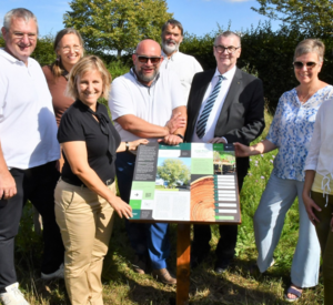 Gruppenbild mit Klimaschutzministerin Katrin Eder