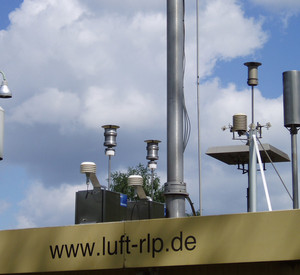 Luftmessstation Trier Ostallee.jpg Luftmessstation