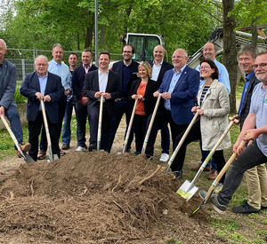 1. Spatenstich am Eckbach mit Klimaschutzministerin Katrin Eder