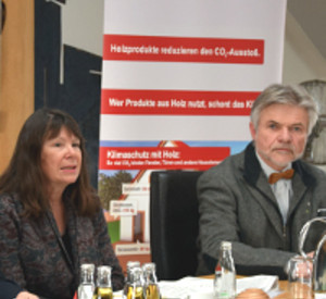 Pressekonferenz mit Forstministerin Ulrike Höfken Pressekonferenz mit Forstministerin Ulrike Höfken