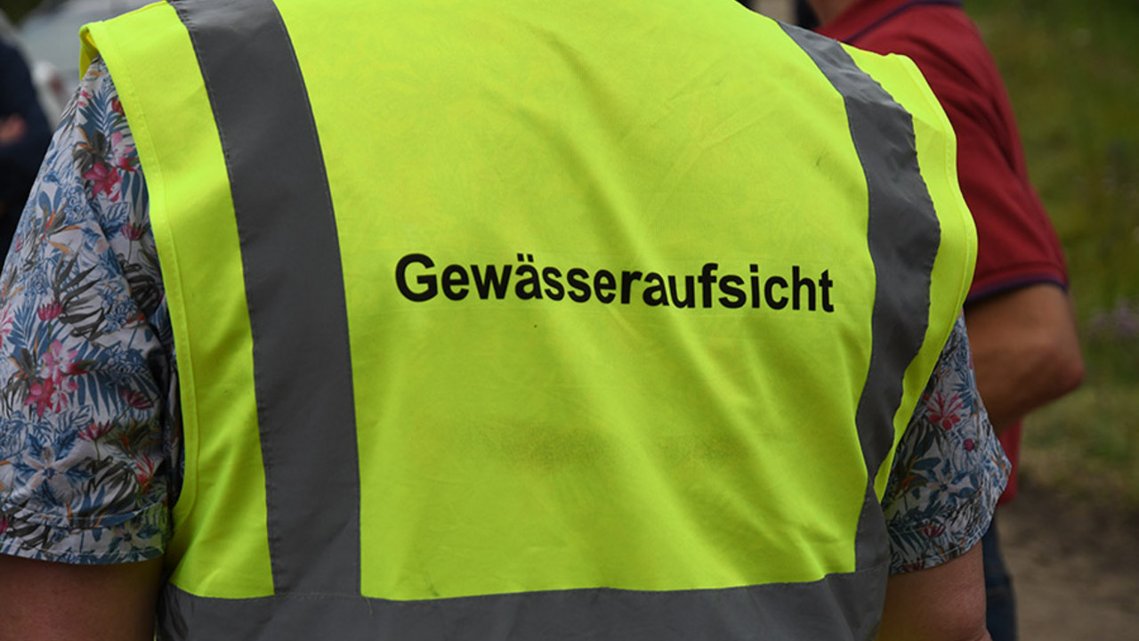 Weste mit Aufdruck Gewässeraufsicht