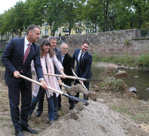 1. Spatenstich am Ufer der Lieser in Wittlich mit Umweltministerin Ulrike Höfken