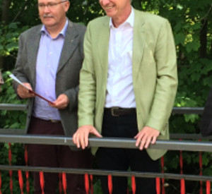Staatssekretär Thomas Griese mit Verbandsbürgermeister Bernhard Alscher, Foto: Gerhard Hänsel Staatssekretär Thomas Griese mit Verbandsbürgermeister Bernhard Alscher, Foto: Gerhard Hänsel